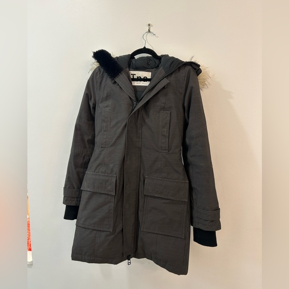 Aritzia jacket - Picture 3 of 3